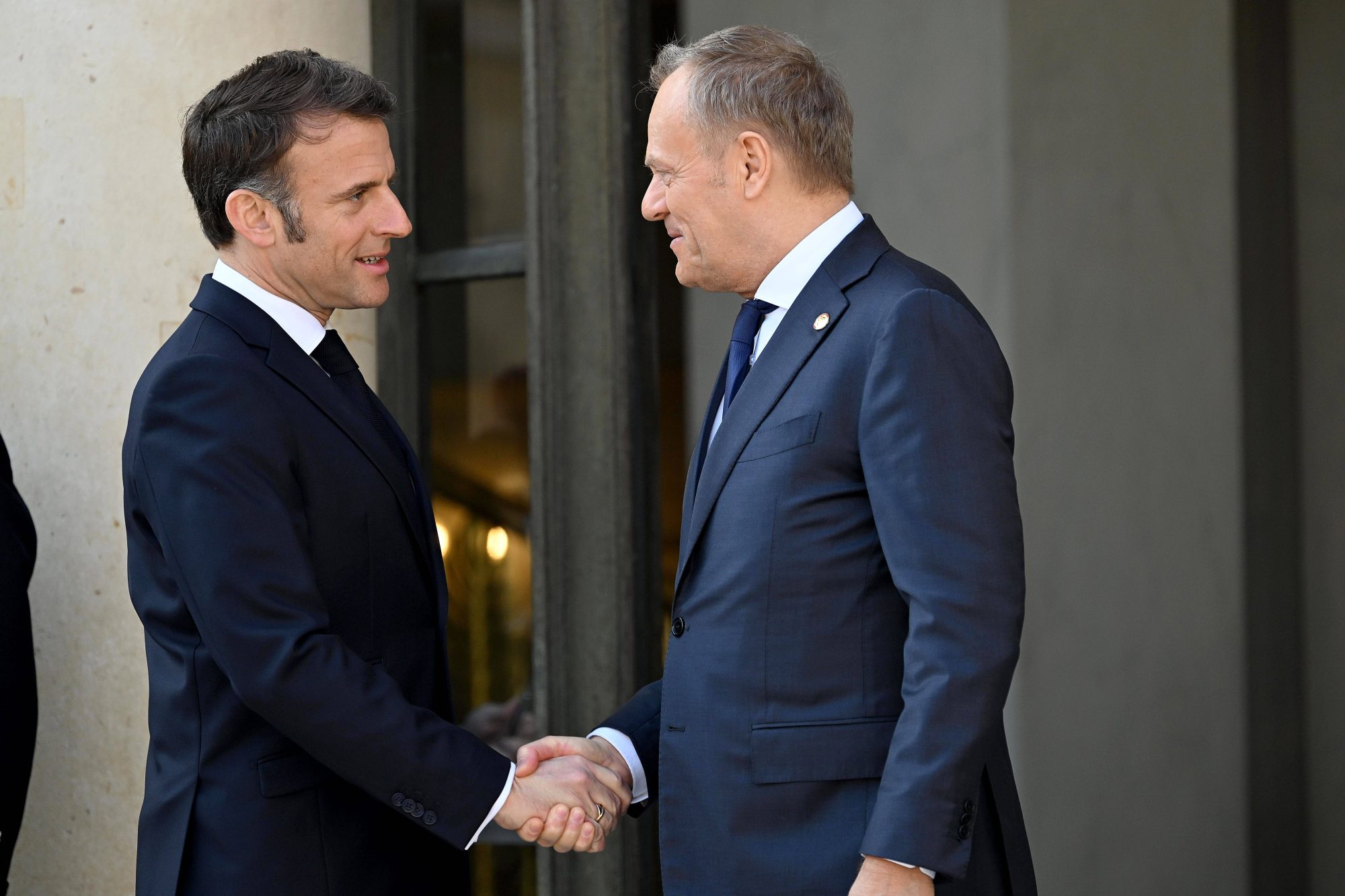 Emmanuel Macron e Donald Tusk a Nancy