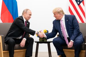 Vladimir Putin e Donald Trump (Shealah Craighead/Ipa)