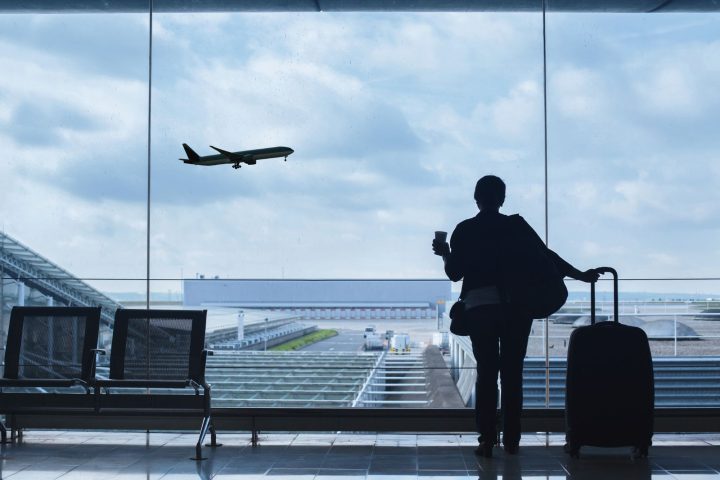 Aeroporto Ragazza Finestrino Canva