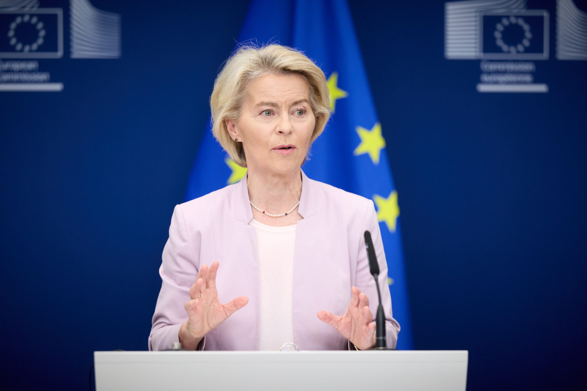 Ursula Von Der Leyen Empfängt Wolodymyr Selenskyj In Brüssel