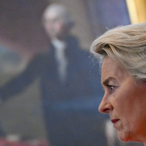 La presidente della Commissione Ue Ursula von der Leyen