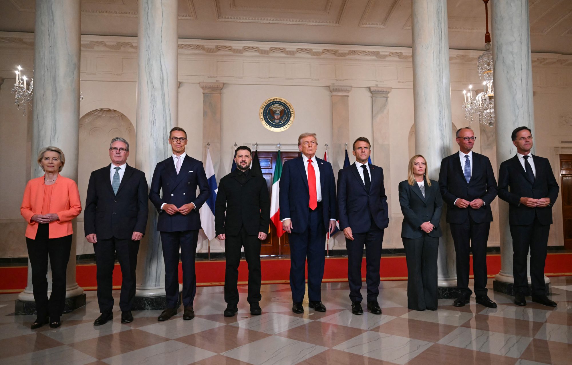 Trump incontra Zelensky e i leader europei