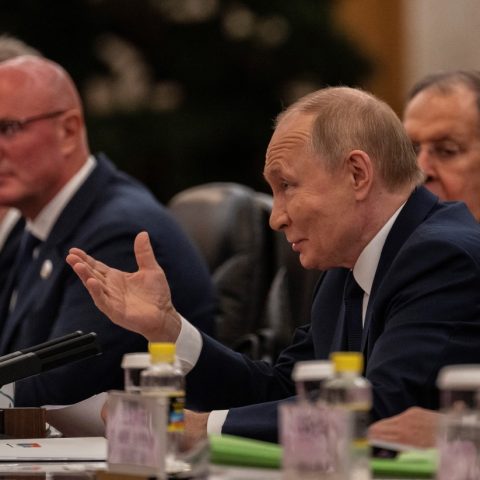 Il presidente russo Vladimir Putin a Pechino (Afp)
