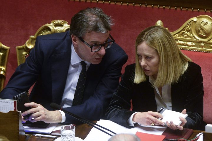 Il ministro dell'Economia Giancarlo Giorgetti e la presidente del Consiglio Giorgia Meloni