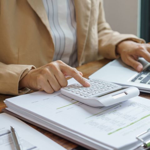 Educazione Finanziaria Canva