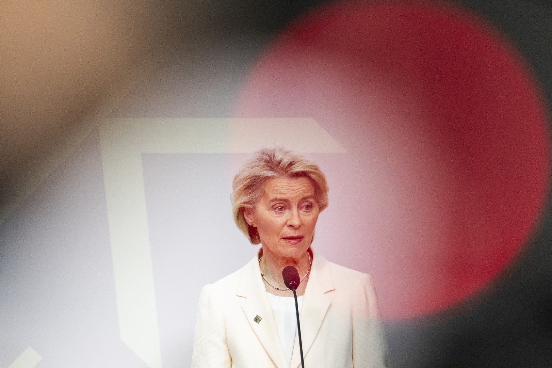 La presidente della Commissione europea Ursula von der Leyen a Copenaghen (Afp)