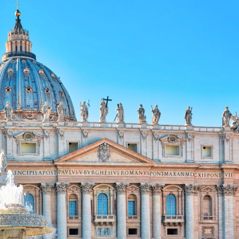 San Pietro Vaticano Orban Papa Meloni Canva