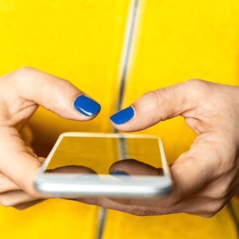 Cellulare Donna Canva