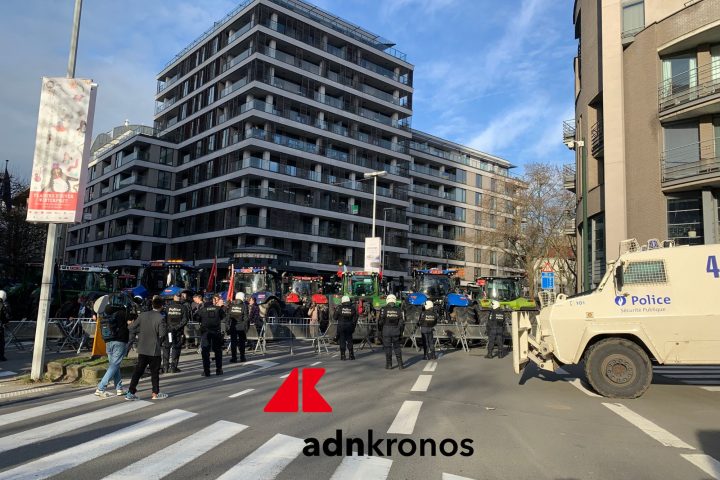 Trattori Proteste Agricoltori Bruxelles Adnk