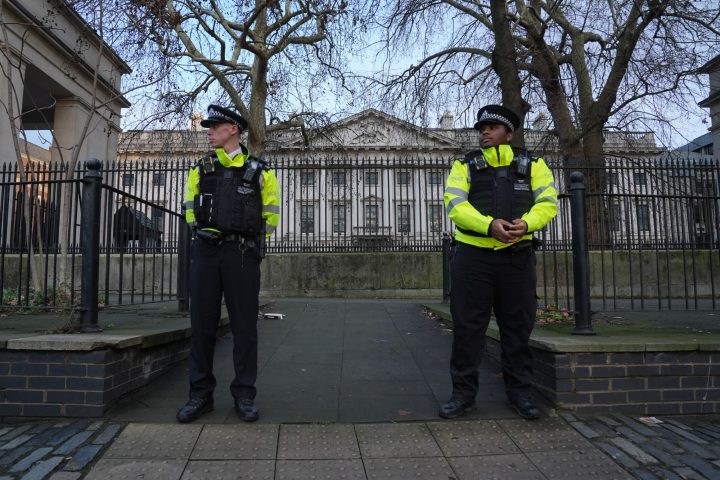 Guardie inglesi alla royal mint court Ftg