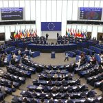Nell'emiciclo del Parlamento europeo (Ipa/Fotogramma)