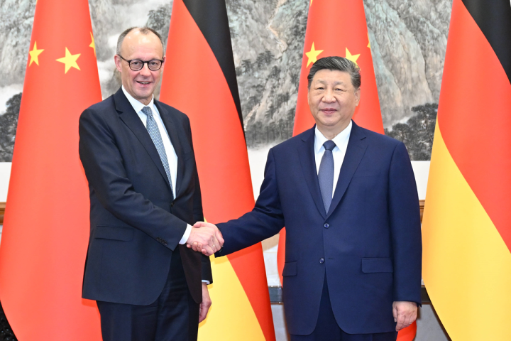 Il cancelliere tedesco Friedrich Merz e il presidente cinese Xi Jinping