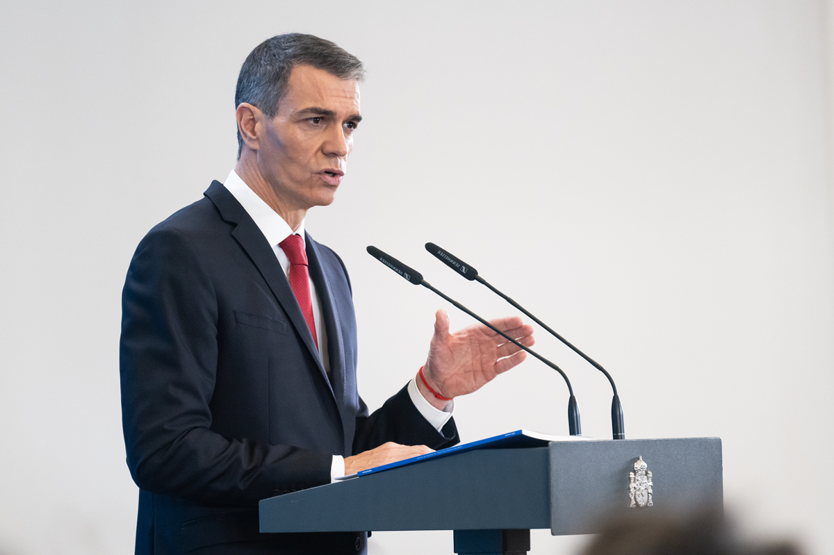 Il primo ministro spagnolo Pedro Sánchez durante un discorso