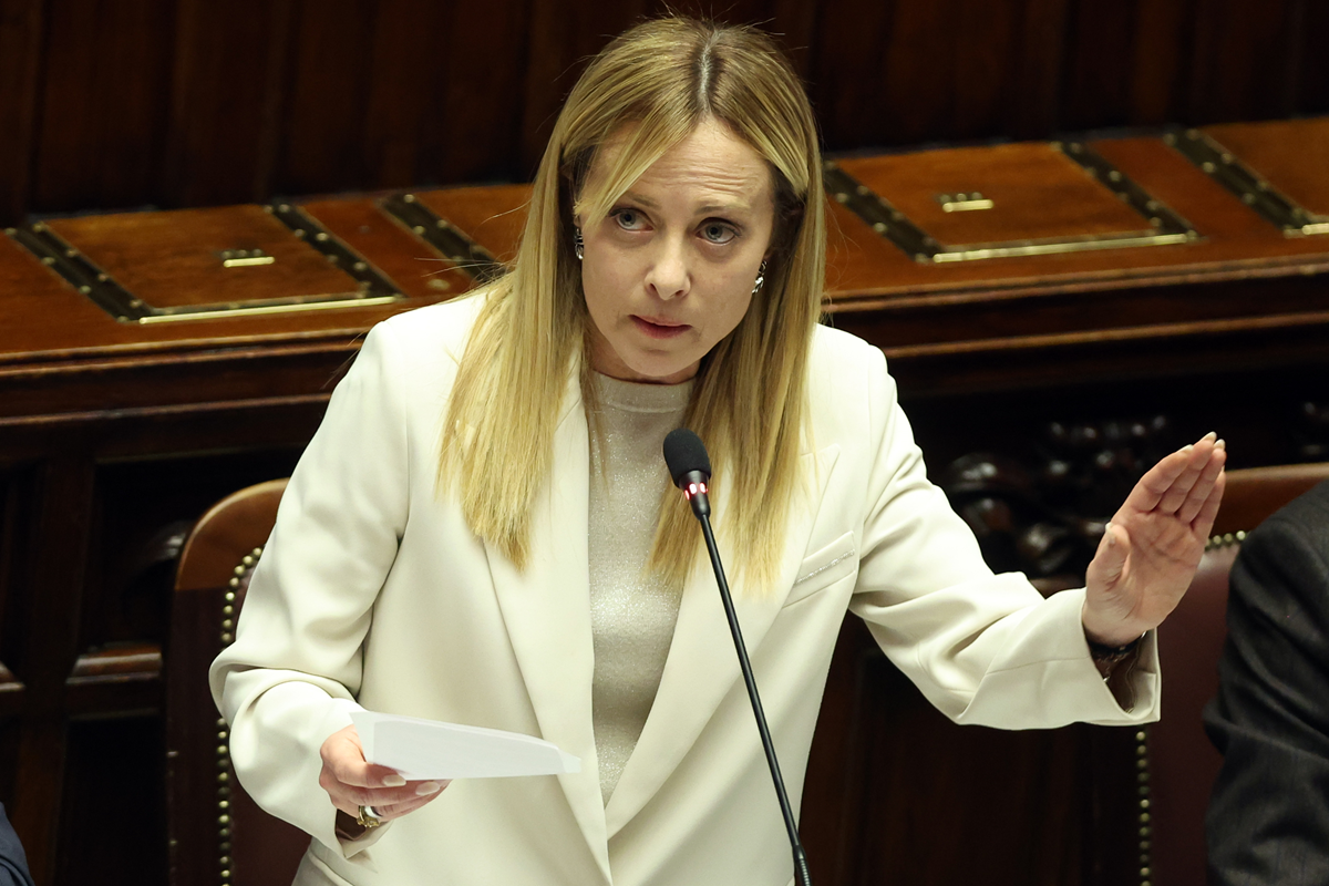 La premier Giorgia Meloni parla alla Camera