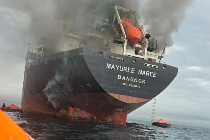 Stretto hormuz nave thai colpita