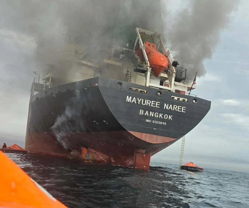 Stretto hormuz nave thai colpita