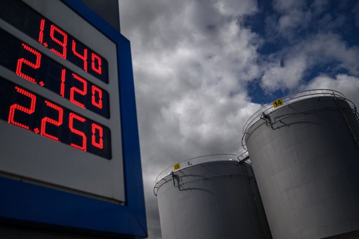 Prezzo carburante afp