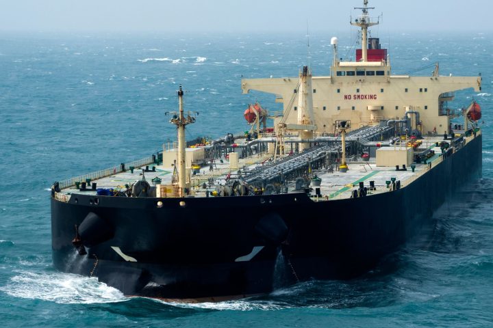 Nave metaniera canva