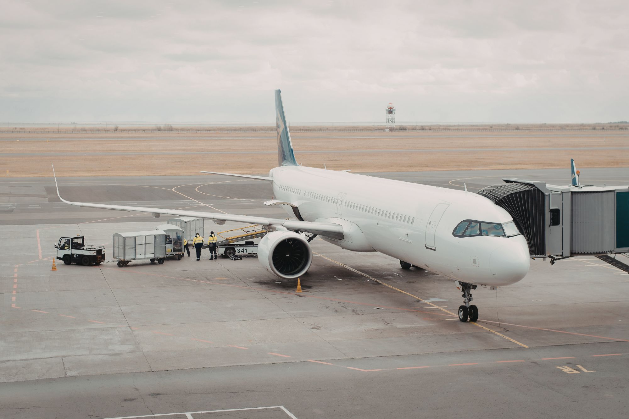 Voli aeroporto canva