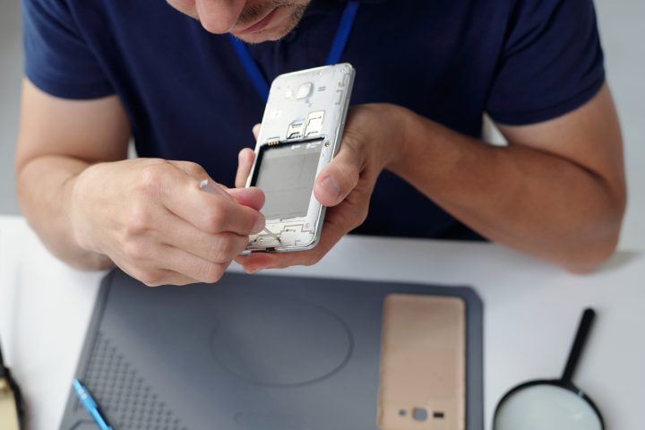 Batteria sostituibile smartphone