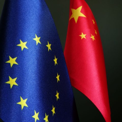 Bandiere cina europa