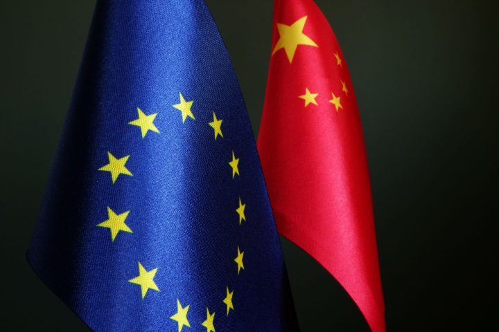 Bandiere cina europa