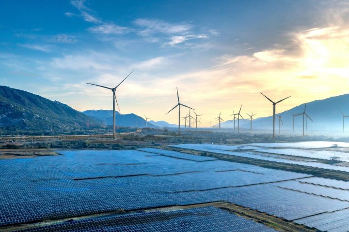 Fotovoltaico eolico Canva