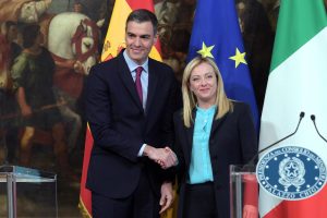 Giorgia meloni e pedro sanchez insieme ipa ftg