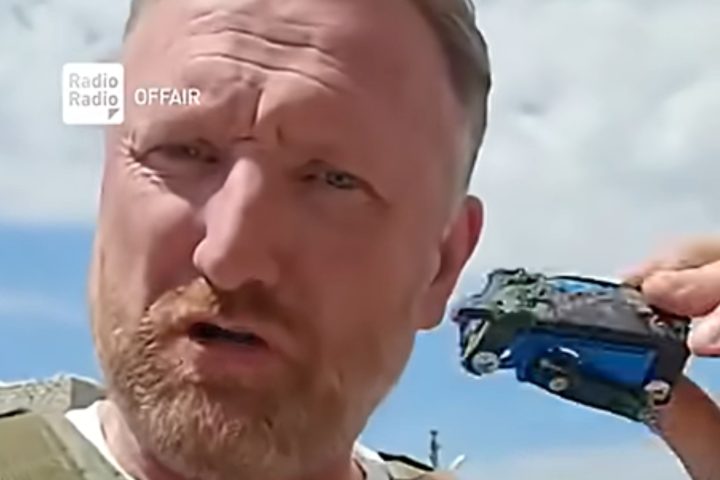 Chay Bowes video droni componenti italiani attacco dormitorio starobelsk