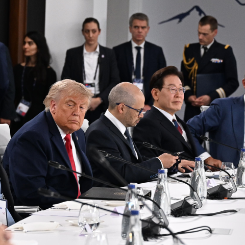 G7 di Evian tavolo sull'AI