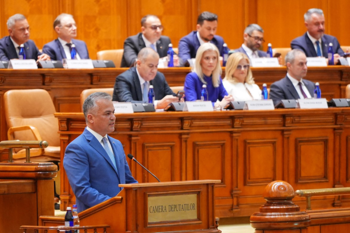 Vestea adrian parlamento romania afp