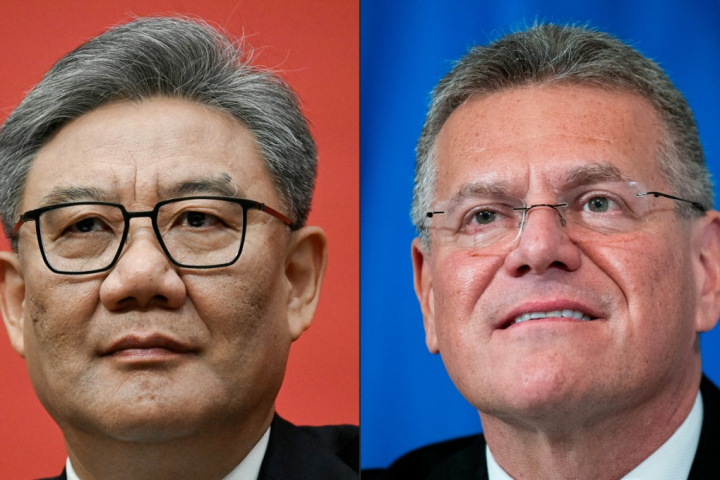 Il commissario al Commercio Maroš Šefčovič e il ministro del Commercio di Pechino Wang Wentao