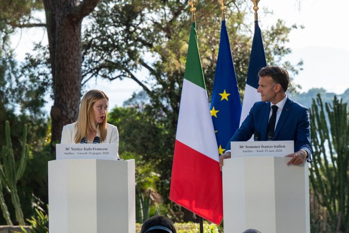 Meloni macron vertice ipa