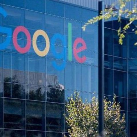 Google6 taglio afp
