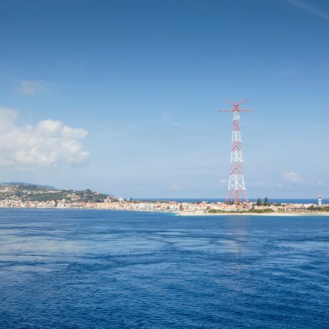 Stretto messina canva
