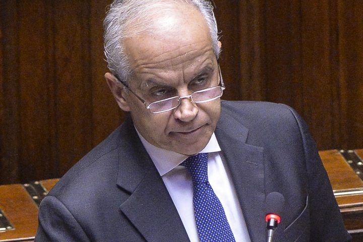 Senato Informativa urgente del Ministro dell' Interno sulla situazione degli sbarchi dei migranti