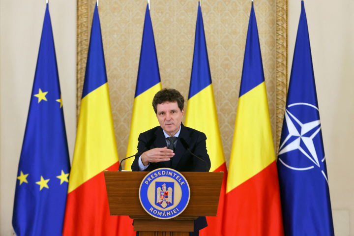 Nicușor Dan in conferenza stampa dopo aver affidato l’incarico di governo a Siegfried Mureșan