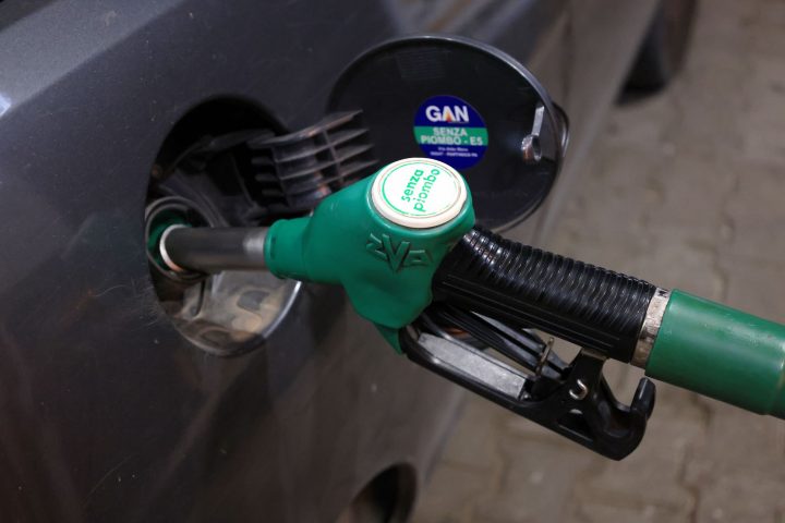 Distributore carburante benzina ipa