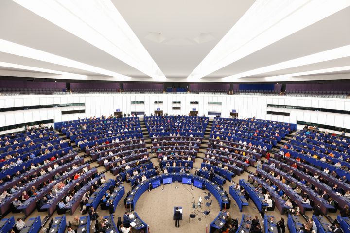 EP 203313B europe Day Opening