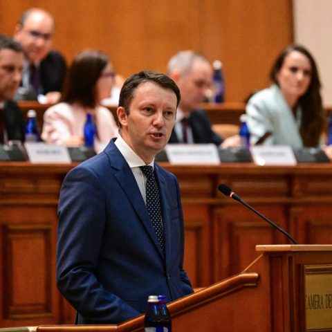 Siegfried Mureșan si rivolge al Parlamento romeno