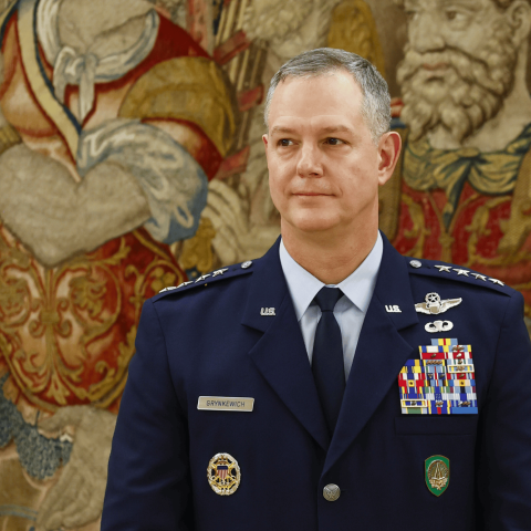 Il comandante supremo alleato in Europa, il generale statunitense Alexus Grynkewich