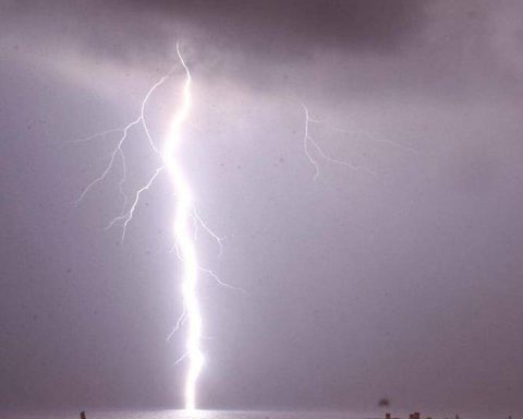Megaflash, Nuovo Record Mondiale Per Il Fulmine Più Lungo (829 Km)