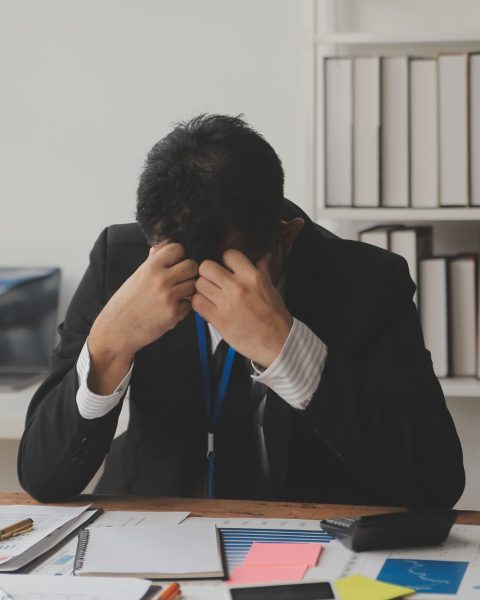 Lavoratore Stressato Canva