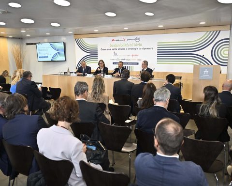 Sostenibilita Panel Mobilita Adnk