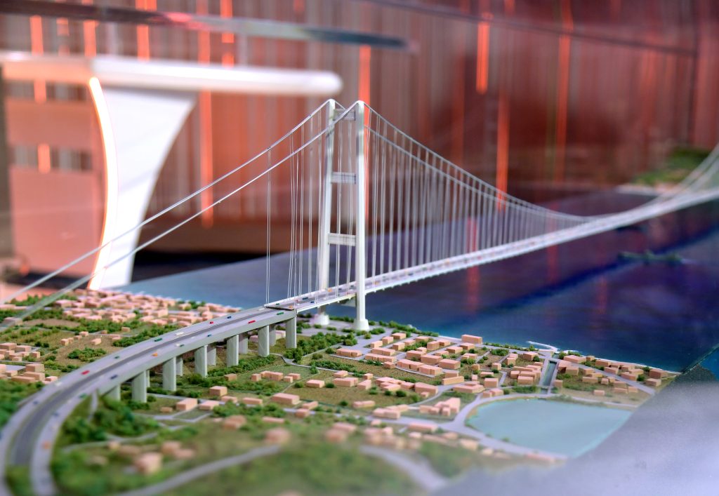 Archivio, Il Ministro Salvini E I Modellini Del Ponte Sullo Stretto Di Messina