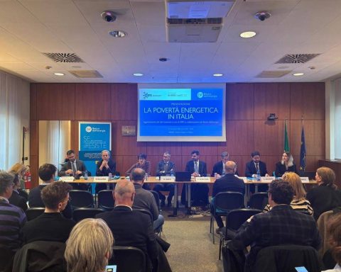 Energia: Oipe, nel 2024 2,4 milioni di famiglie in povertà energetica