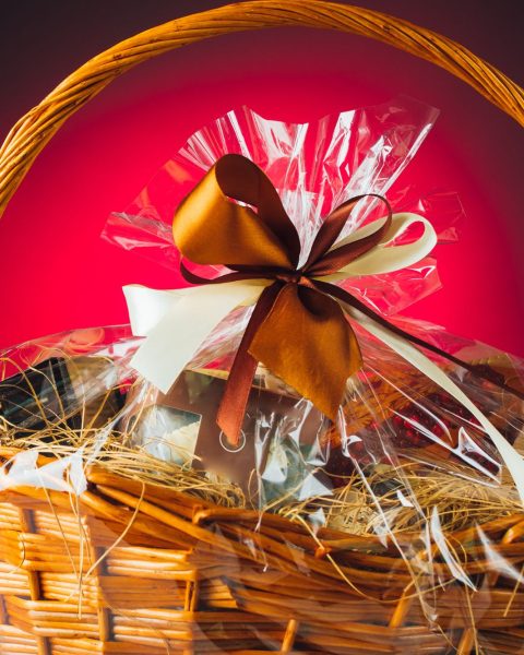 Cesto enogastronomico canva