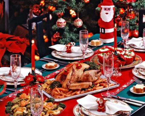 Tavola cibo natale Canva