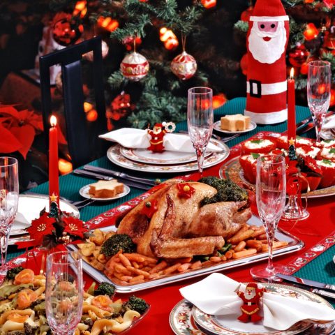 Tavola cibo natale Canva