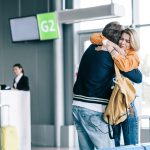 Abbracci aereoporto uk canva